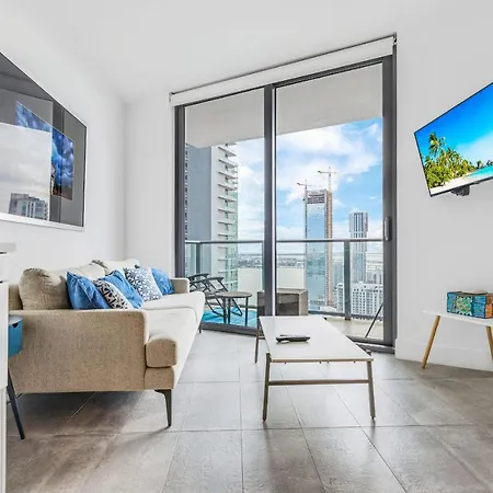 Exclusive High-Rise Condo In Edgewater Miami